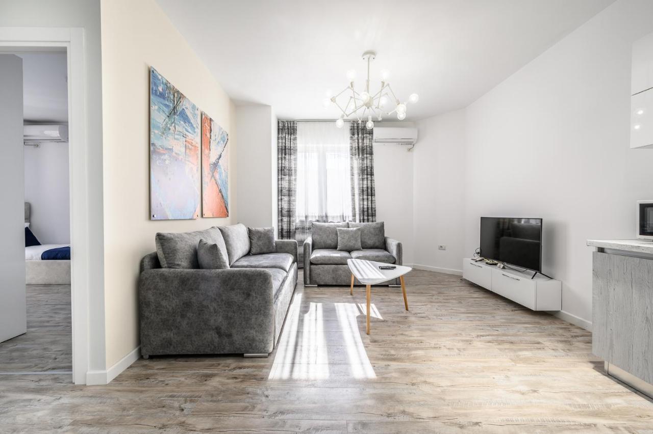 Miku Apartment-Modernly Designed Downtown Tirana Bagian luar foto